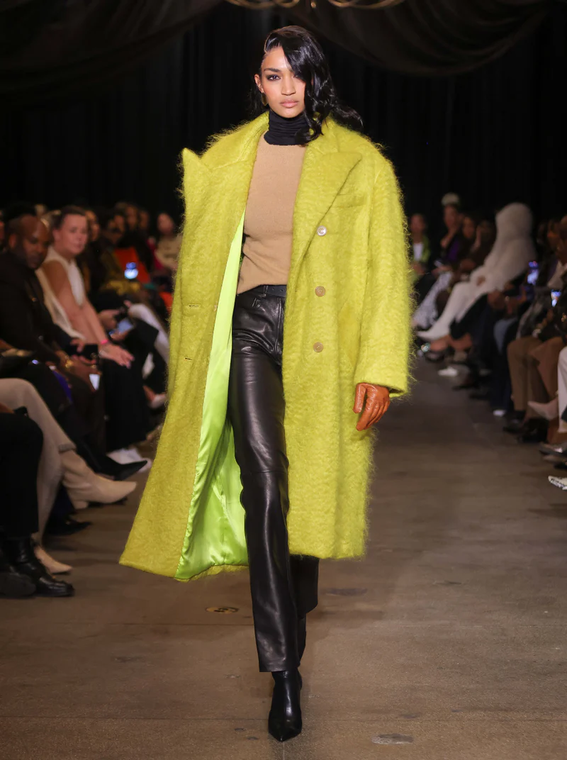 Fashion Week Runway